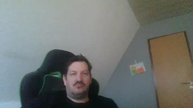 Snapshot of Golffahrer1982 chatting on 11, 2, 2026 Golffahrer1982 online show from 11, 2, 2026