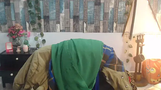 KarimaSarabe online show from 10, 11, 2025