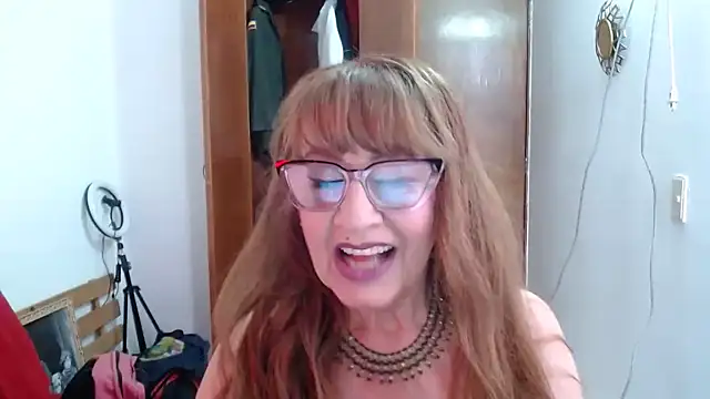 Snapshot of KarimaSarabe chatting on 5, 6, 2026 KarimaSarabe online show from 5, 6, 2026