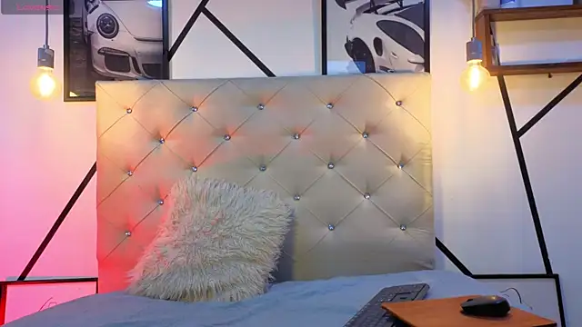 violetasimonz online show from 15, 4, 2026