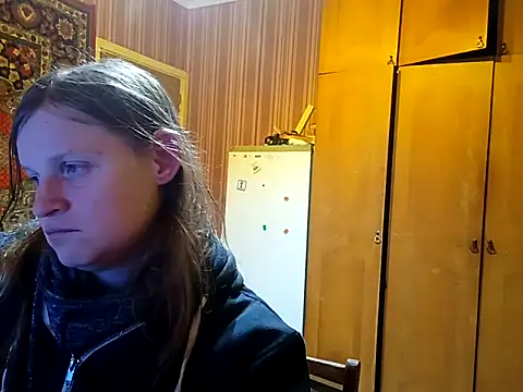 Kathlyn  Heath online show from 16, 3, 2025