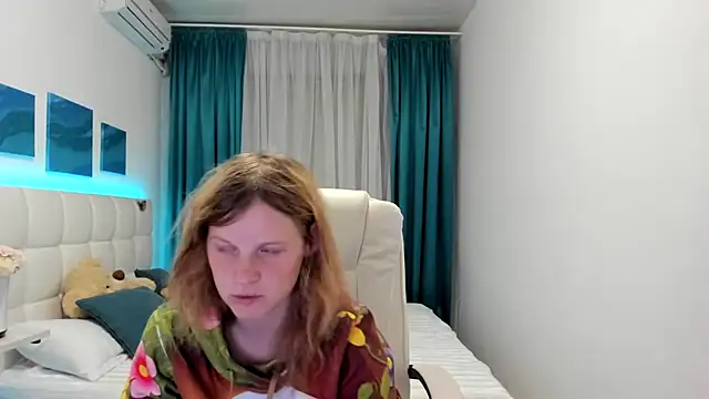 Kathlyn  Heath online show from 7, 10, 2025