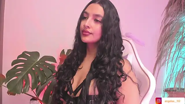 Anngel 1 online show from 18, 12, 2025