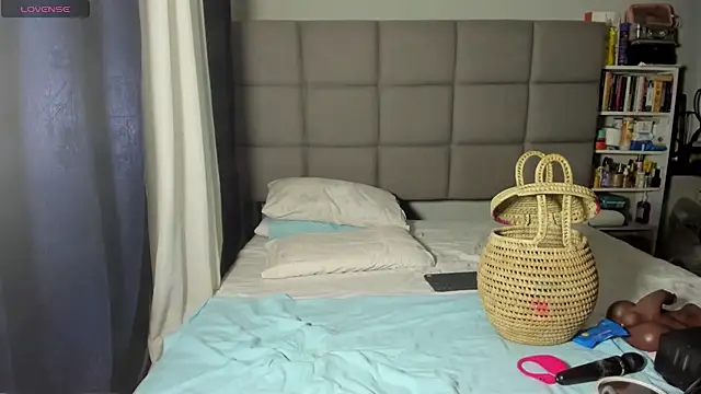 suhaila suus online show from 22, 3, 2026