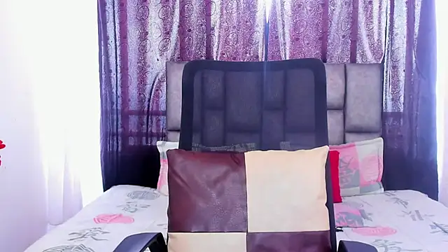 Snapshot of michacosio chatting on 1, 3, 2025 michacosio online show from 1, 3, 2025