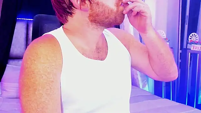 Snapshot of michacosio chatting on 11, 3, 2025 michacosio online show from 11, 3, 2025