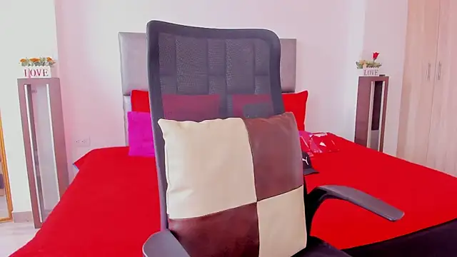 Snapshot of michacosio chatting on 14, 9, 2025 michacosio online show from 14, 9, 2025