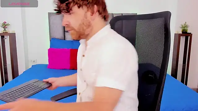 Snapshot of michacosio chatting on 22, 10, 2025 michacosio online show from 22, 10, 2025