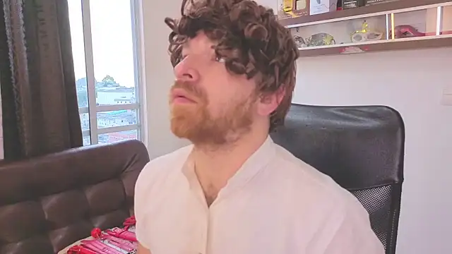 Snapshot of michacosio chatting on 9, 11, 2025 michacosio online show from 9, 11, 2025