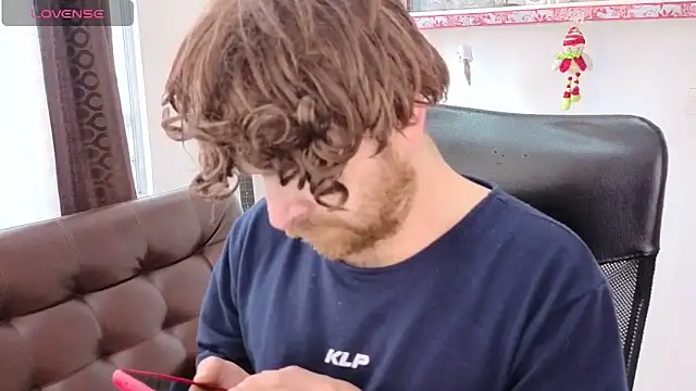 Snapshot of michacosio chatting on 13, 11, 2025 michacosio online show from 13, 11, 2025