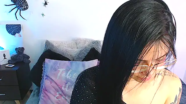 Snapshot of Isa_Maiden1 chatting on 26, 10, 2025 Isa Maiden1 online show from 26, 10, 2025