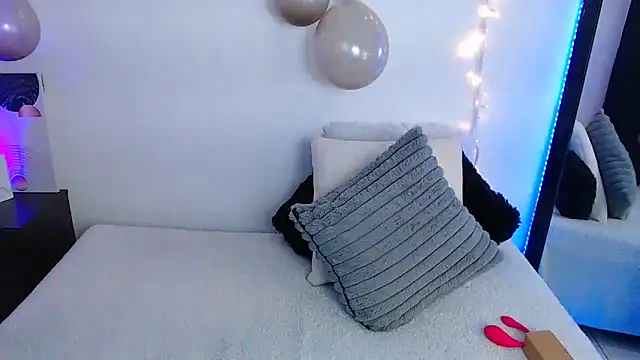 Isa Maiden1 online show from 13, 3, 2026