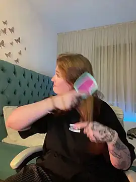 Snapshot of _Chlo__e chatting on 13, 2, 2025 Chlo e online show from 13, 2, 2025