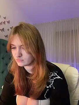 Snapshot of _Chlo__e chatting on 10, 3, 2025 Chlo e online show from 10, 3, 2025