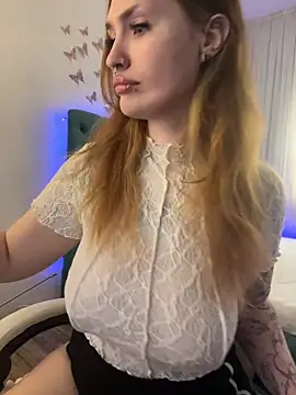 Snapshot of _Chlo__e chatting on 17, 9, 2025 Chlo e online show from 17, 9, 2025