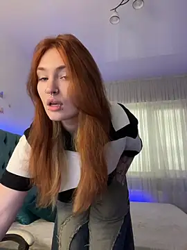 Snapshot of _Chlo__e chatting on 24, 10, 2025 Chlo e online show from 24, 10, 2025