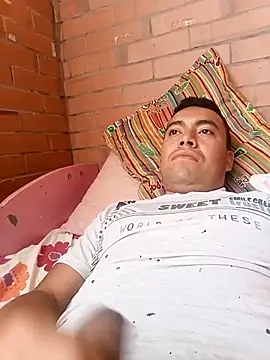 Snapshot of Diego_leon27 chatting on 11, 10, 2025 Diego leon27 online show from 11, 10, 2025