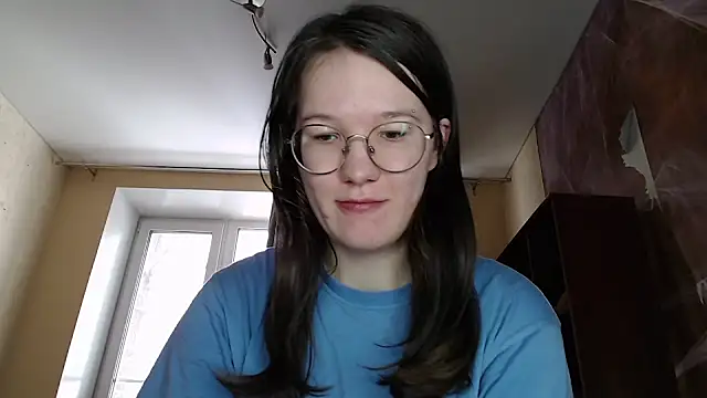 Snapshot of MiriamOr chatting on 6, 2, 2025 MiriamOr online show from 6, 2, 2025