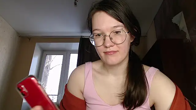 Snapshot of MiriamOr chatting on 20, 2, 2025 MiriamOr online show from 20, 2, 2025