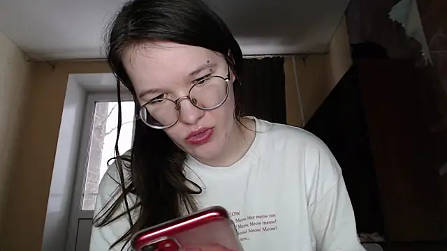Snapshot of MiriamOr chatting on 23, 2, 2025 MiriamOr online show from 23, 2, 2025