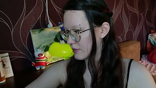 Snapshot of MiriamOr chatting on 27, 6, 2026 MiriamOr online show from 27, 6, 2026