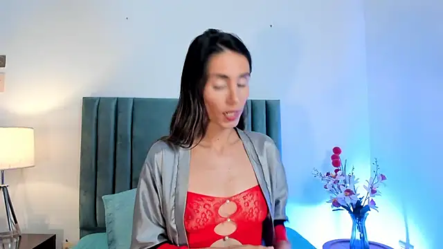 Nina Cavaali online show from 26, 12, 2024