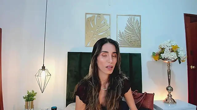 Nina Cavaali online show from 23, 1, 2025