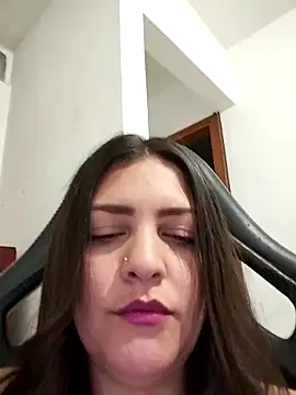 Mia Hampton online show from 8, 2, 2026