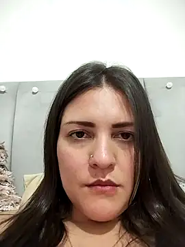 Mia Hampton online show from 3, 4, 2026