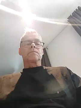 DarrenSullivanSlut online show from 24, 2, 2025