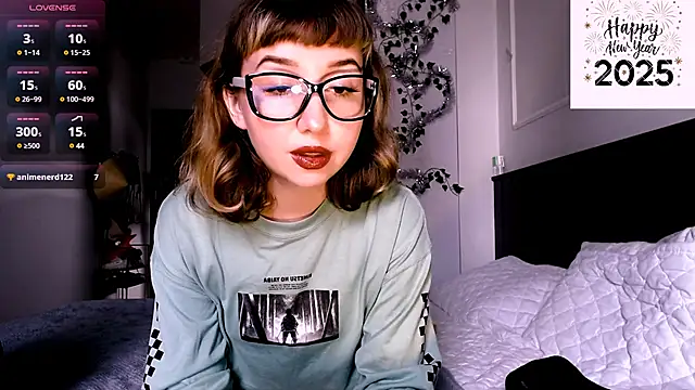 Cosmo Riri online show from 2, 1, 2025