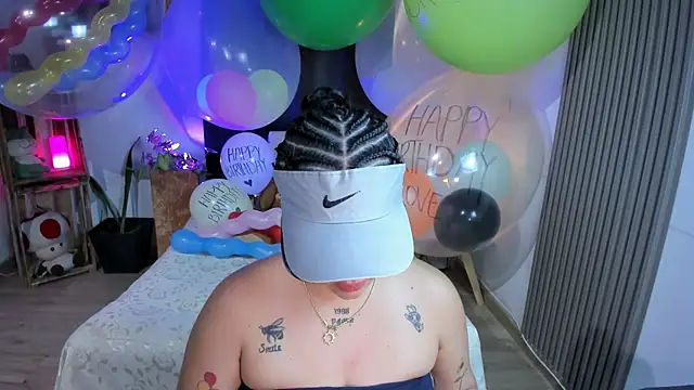 Cuttiealice online show from 20, 1, 2025