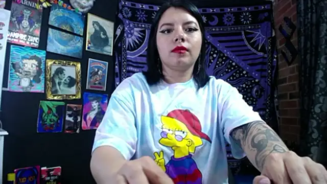 Yourmadame P online show from 13, 11, 2025