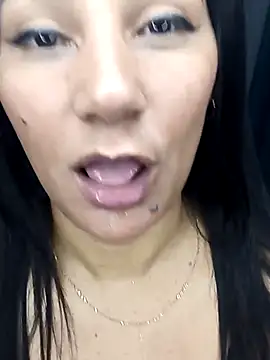 Snapshot of Leticia_goddes chatting on 6, 3, 2025 Leticia goddes online show from 6, 3, 2025