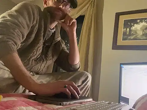 MaxSpadeErotica online show from 11, 4, 2026