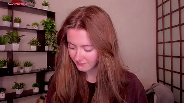 KateCuddle online show from 25, 3, 2026