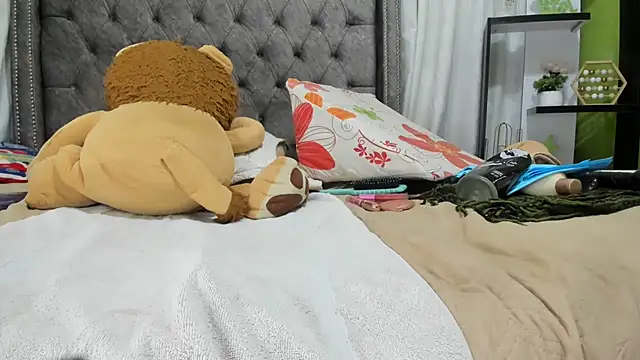 SHARICK GRECO online show from 10, 4, 2026