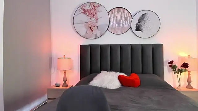 Snapshot of SaharaGarcia__ chatting on 24, 1, 2025 SaharaGarcia online show from 24, 1, 2025