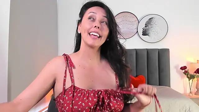 Snapshot of SaharaGarcia__ chatting on 20, 2, 2025 SaharaGarcia online show from 20, 2, 2025