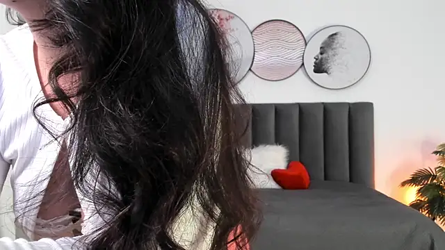 Snapshot of SaharaGarcia__ chatting on 11, 3, 2025 SaharaGarcia online show from 11, 3, 2025