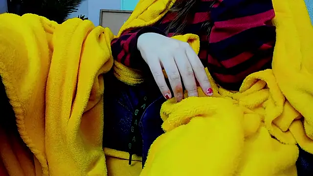 Snapshot of Persephoni chatting on 10, 2, 2025 Persephoni online show from 10, 2, 2025