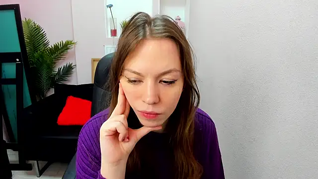 Snapshot of Persephoni chatting on 15, 2, 2025 Persephoni online show from 15, 2, 2025