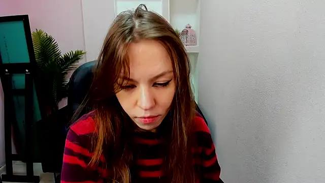 Snapshot of Persephoni chatting on 21, 2, 2025 Persephoni online show from 21, 2, 2025