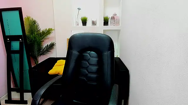 Snapshot of Persephoni chatting on 16, 3, 2025 Persephoni online show from 16, 3, 2025