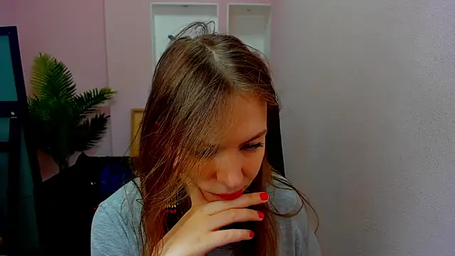 Snapshot of Persephoni chatting on 19, 10, 2025 Persephoni online show from 19, 10, 2025