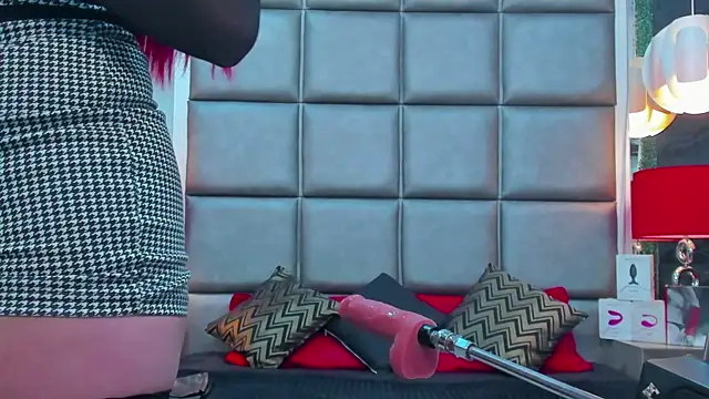 AllissaBrowm online show from 21, 4, 2026