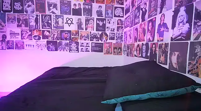 Snapshot of BonnieStardust chatting on 9, 3, 2025 BonnieStardust online show from 9, 3, 2025