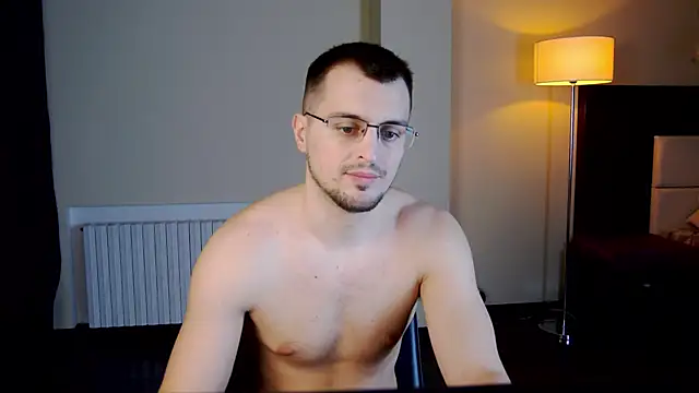 Snapshot of Friend12321 chatting on 16, 2, 2025 Friend12321 online show from 16, 2, 2025