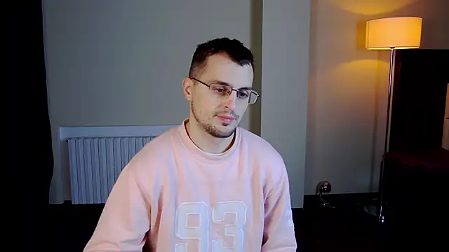 Snapshot of Friend12321 chatting on 21, 2, 2025 Friend12321 online show from 21, 2, 2025