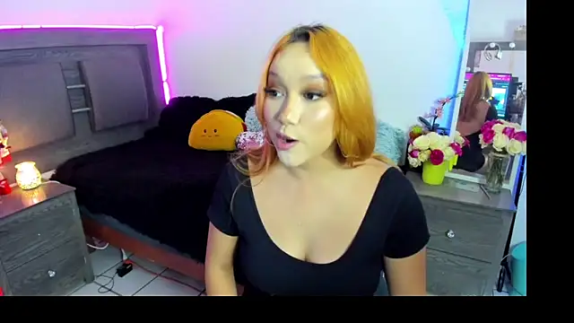 Snapshot of Cherrynoa chatting on 8, 11, 2025 Cherrynoa online show from 8, 11, 2025